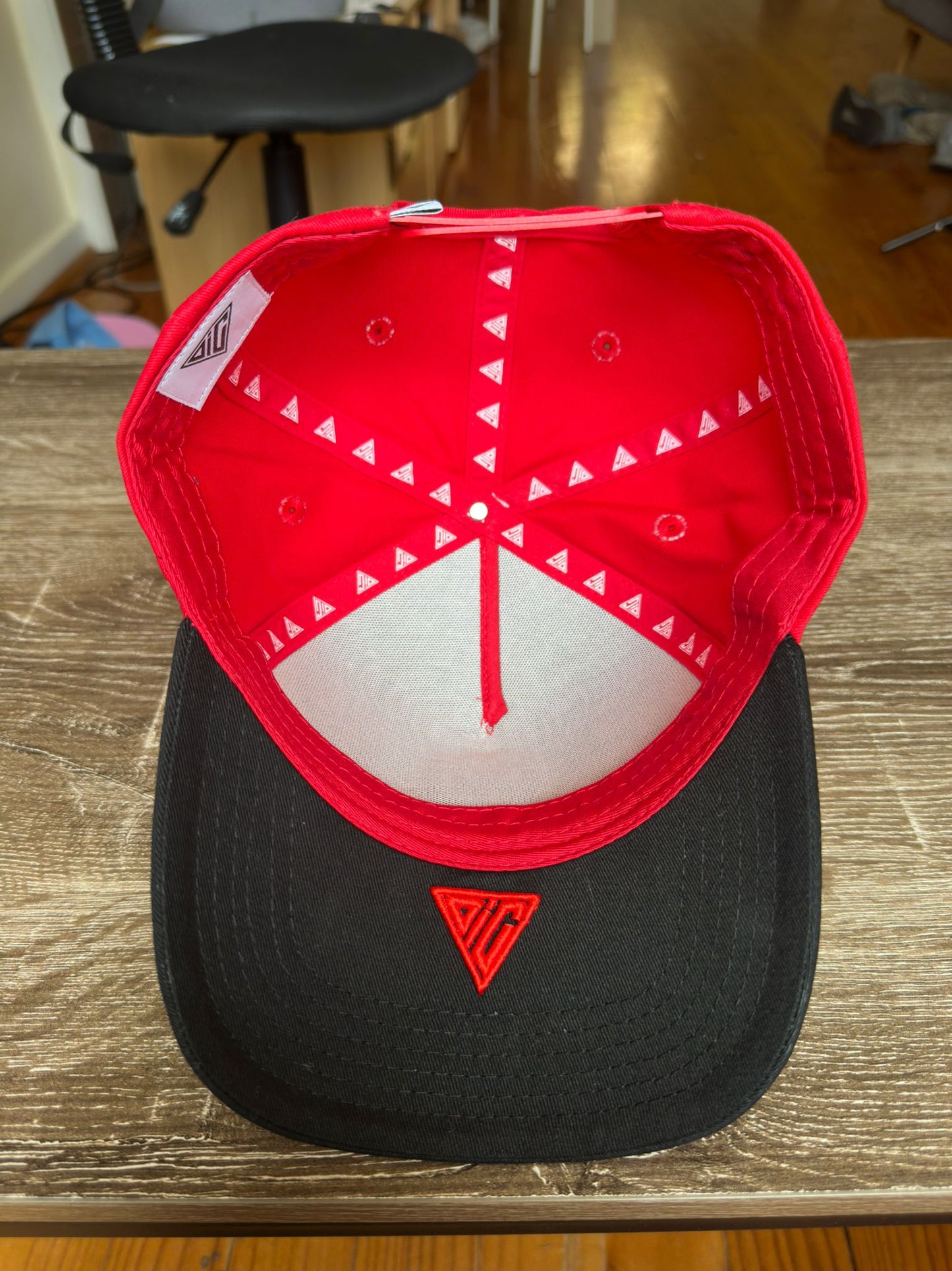 OiCo — Drop 01 | Red Crown / Black Brim — Limited Edition (Only 13 Units Left)